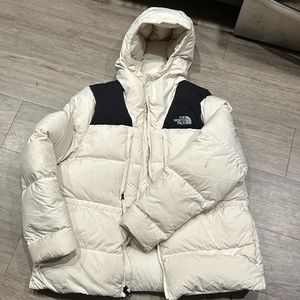 north face white puffer